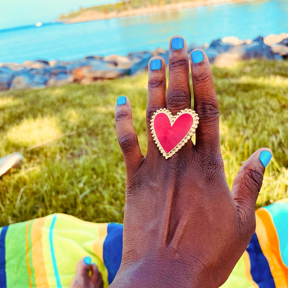 Red heart ring - Picture 2 of 2